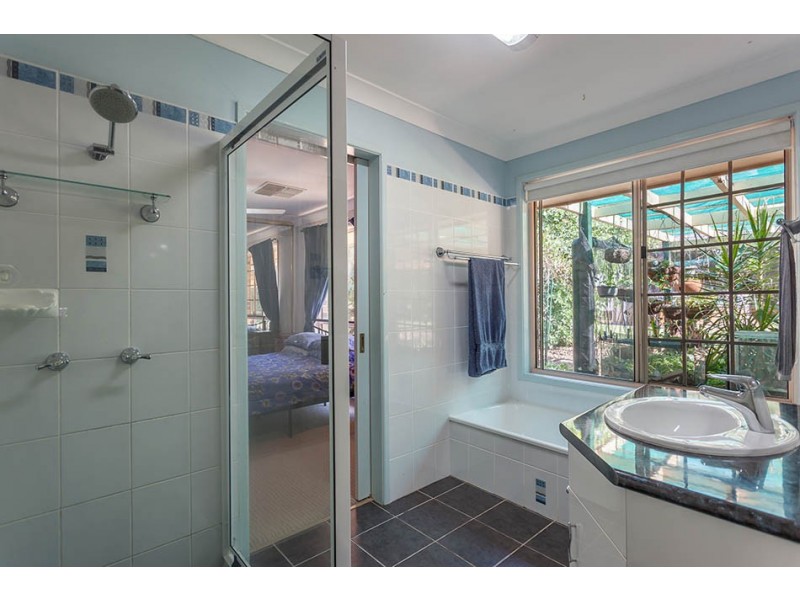 5 Karbul Crescent, Withcott QLD 4352