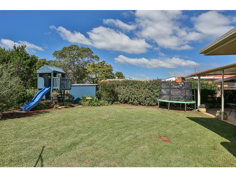 21 Sardon Street, Centenary Heights QLD 4350