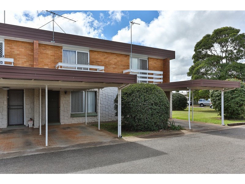 8/9 Whitefriars Street, Rockville QLD 4350
