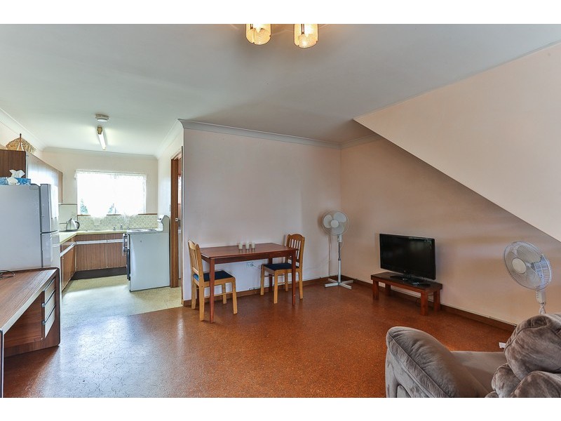 8/9 Whitefriars Street, Rockville QLD 4350