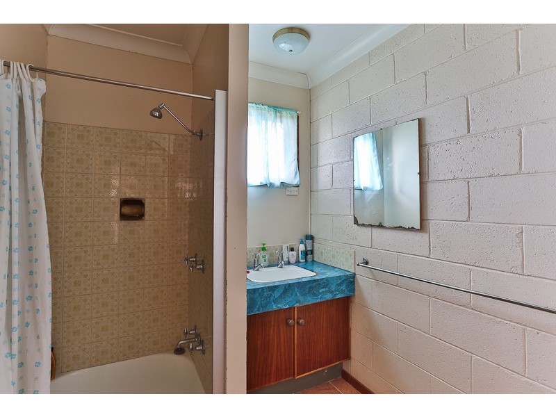 8/9 Whitefriars Street, Rockville QLD 4350