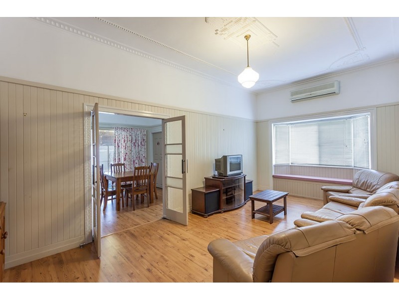 14 Edward Street, North Toowoomba QLD 4350