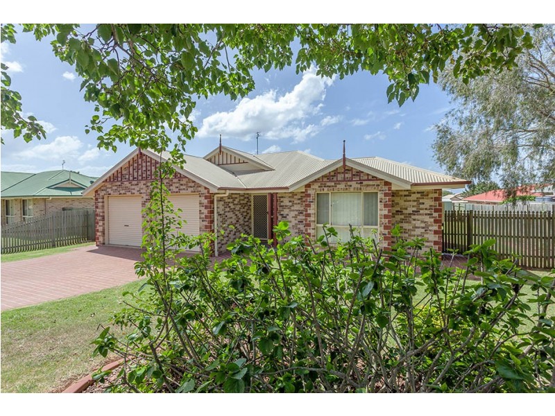7 Lobwein Court, Middle Ridge QLD 4350