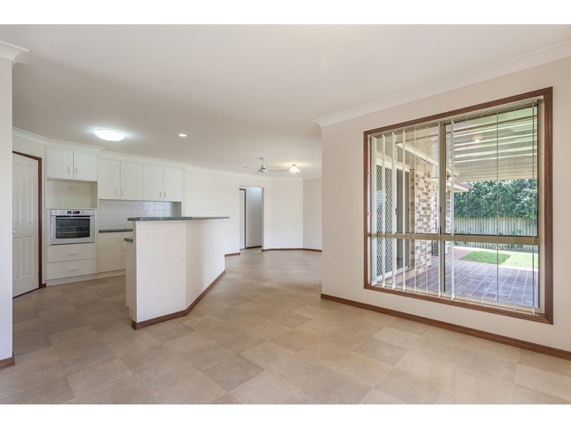 7 Lobwein Court, Middle Ridge QLD 4350