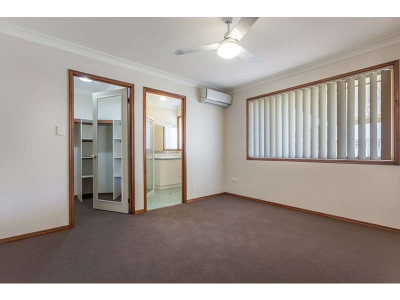 7 Lobwein Court, Middle Ridge QLD 4350