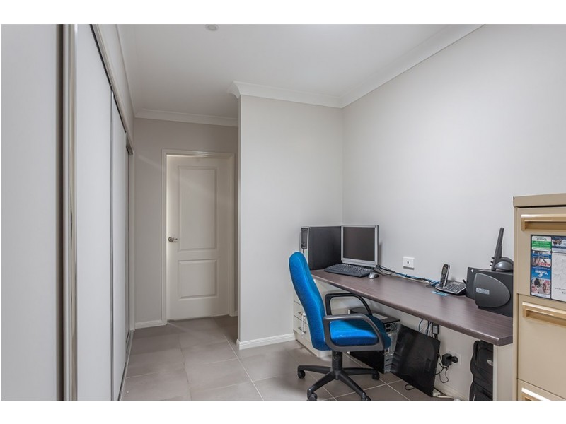 208 Nelson Street, Kearneys Spring QLD 4350