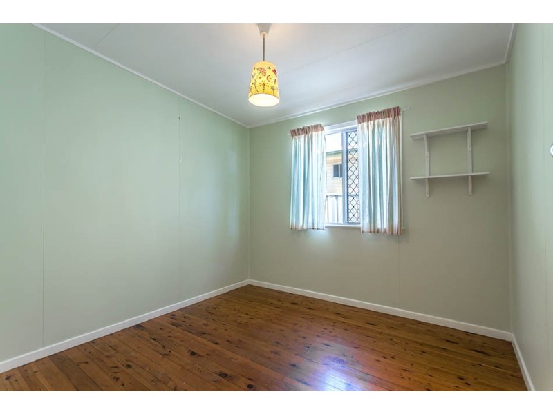 18 Dalgleish Street, South Toowoomba QLD 4350