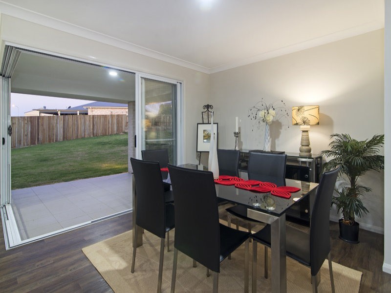 20 Maculan Crescent, Westbrook QLD 4350