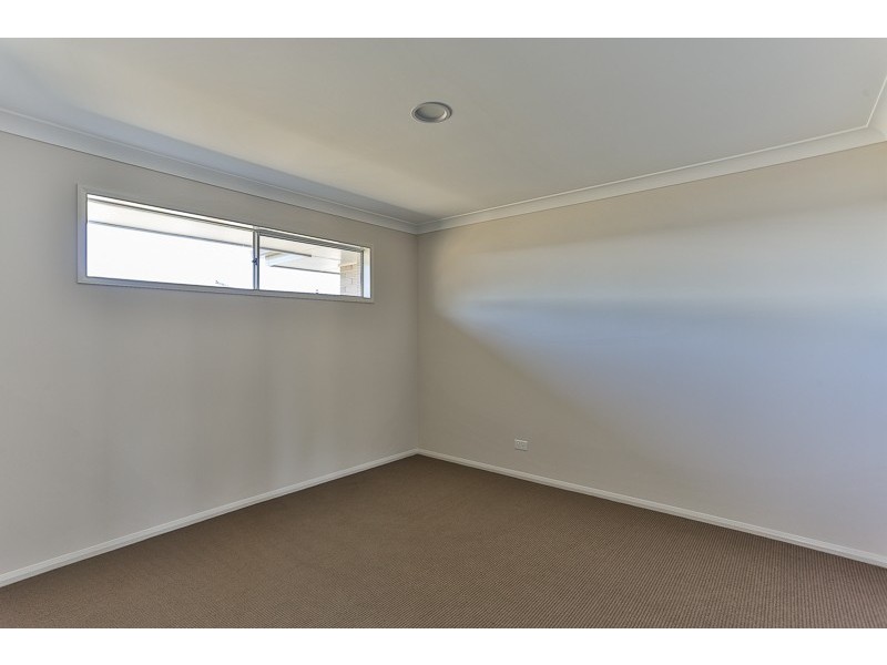 20 Maculan Crescent, Westbrook QLD 4350