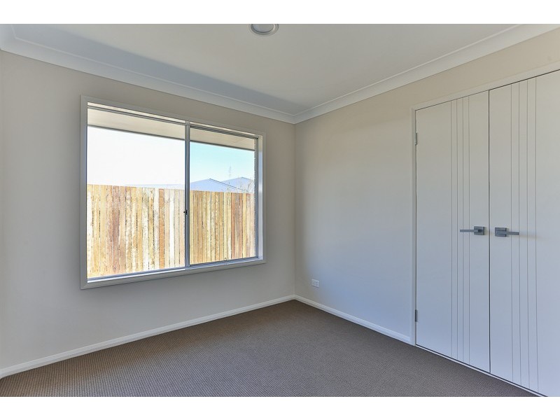 20 Maculan Crescent, Westbrook QLD 4350