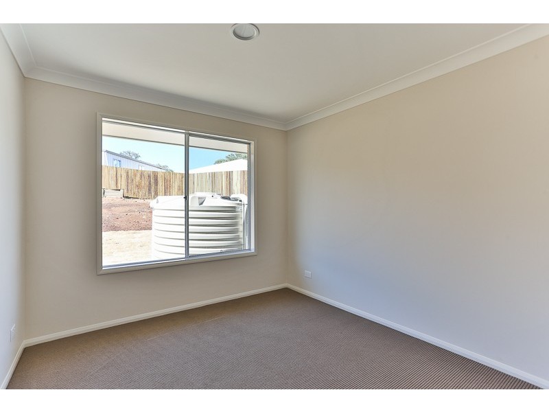 20 Maculan Crescent, Westbrook QLD 4350
