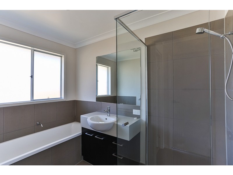 20 Maculan Crescent, Westbrook QLD 4350