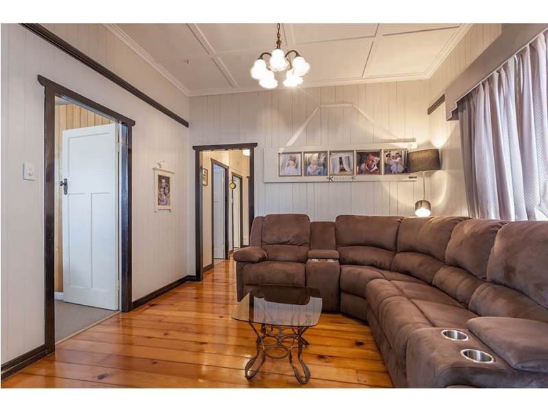 23 Cay Street, Newtown QLD 4350