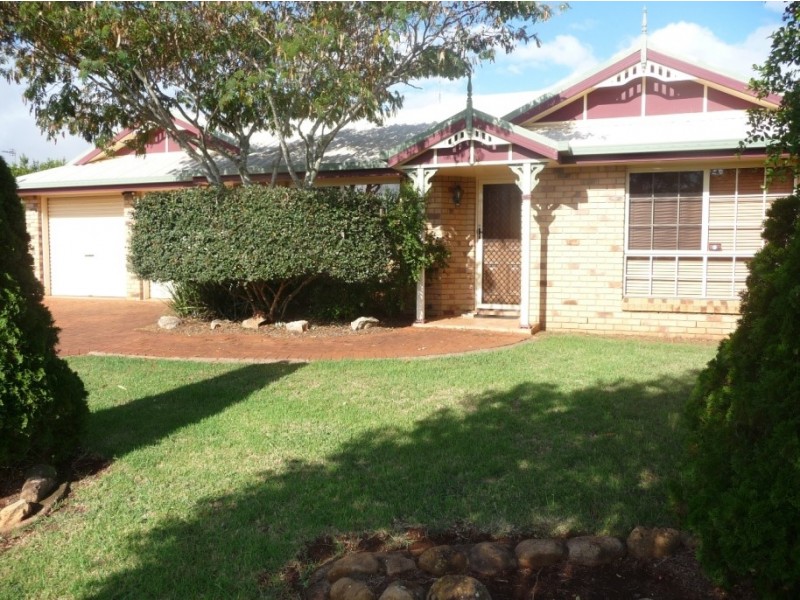 460 Hume Street, Middle Ridge QLD 4350