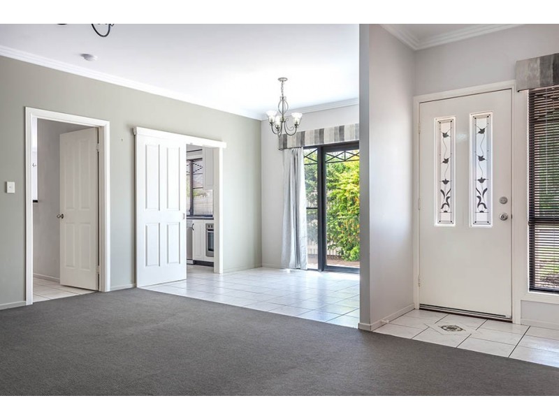 49 Lydwin Crescent, East Toowoomba QLD 4350