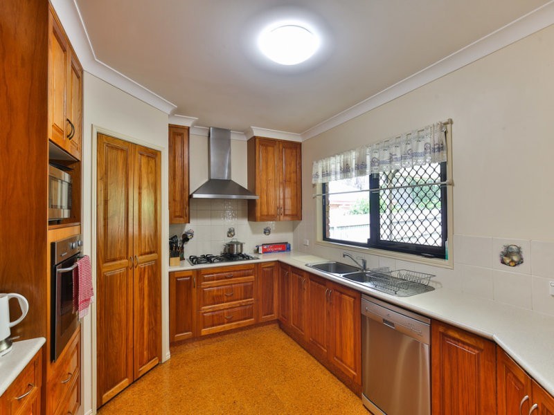 28 Holt Street, Middle Ridge QLD 4350