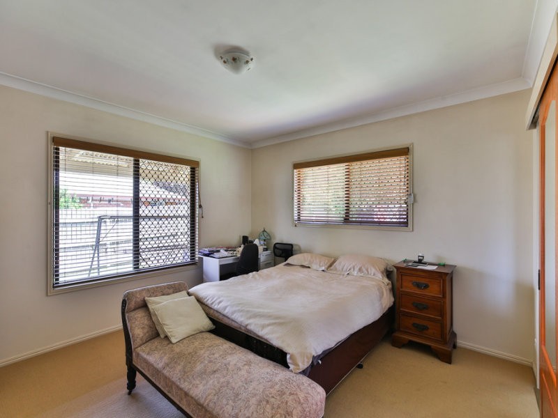28 Holt Street, Middle Ridge QLD 4350