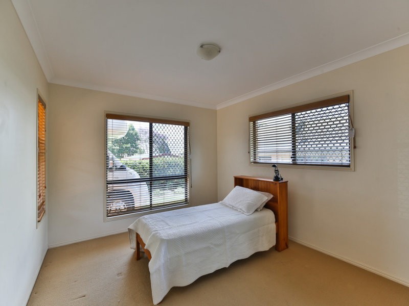 28 Holt Street, Middle Ridge QLD 4350