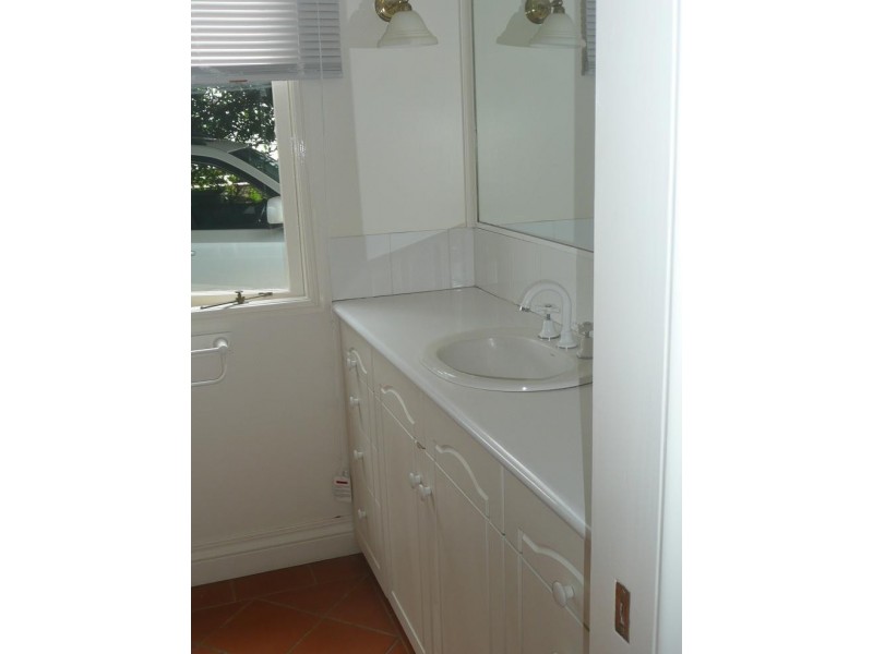 6 Aland Street, South Toowoomba QLD 4350