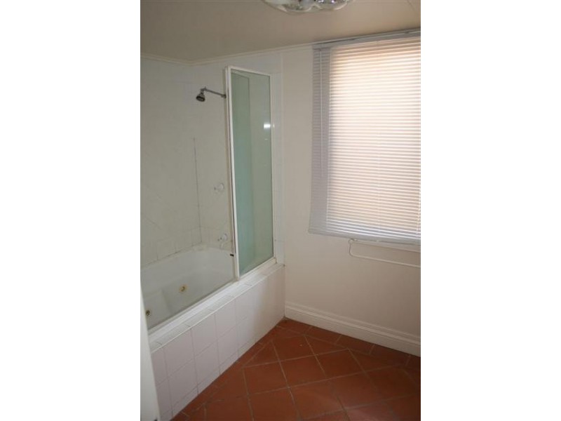 6 Aland Street, South Toowoomba QLD 4350