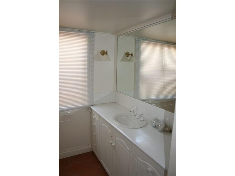 6 Aland Street, South Toowoomba QLD 4350