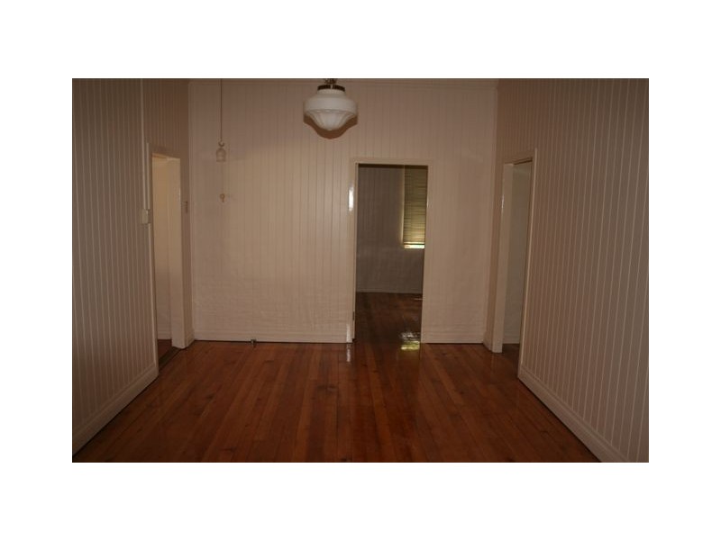 6 Aland Street, South Toowoomba QLD 4350