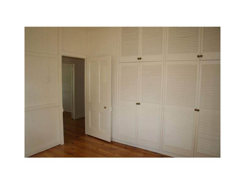 6 Aland Street, South Toowoomba QLD 4350