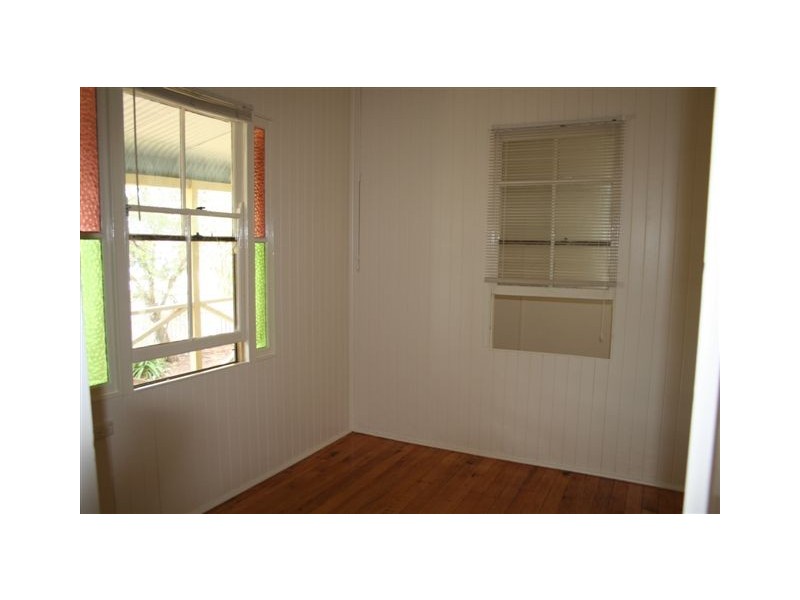 6 Aland Street, South Toowoomba QLD 4350