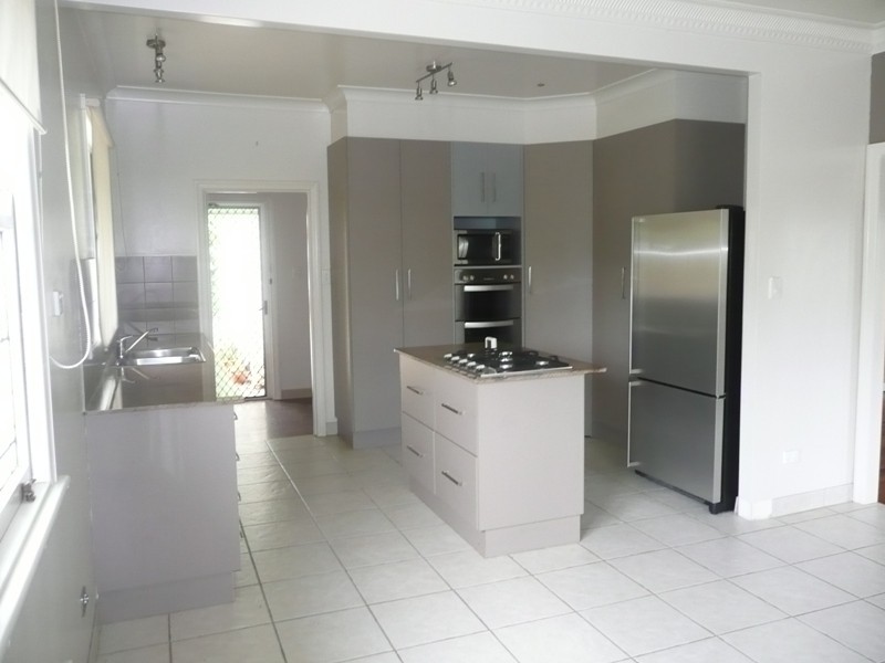 2A Dunmore Street, East Toowoomba QLD 4350