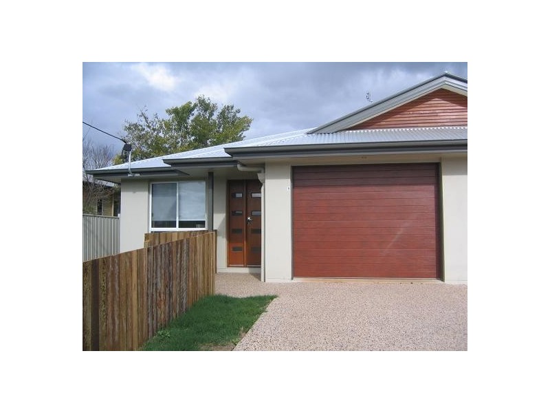 1/9 Whichello Street, Newtown QLD 4350