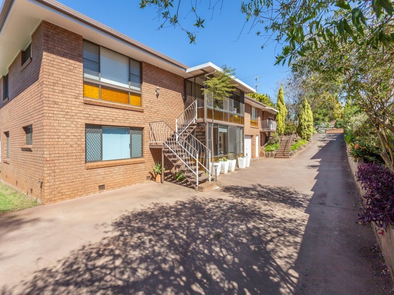 1/178 West Street, South Toowoomba QLD 4350