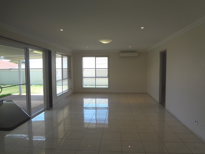 9 Osprey Court, Rangeville QLD 4350