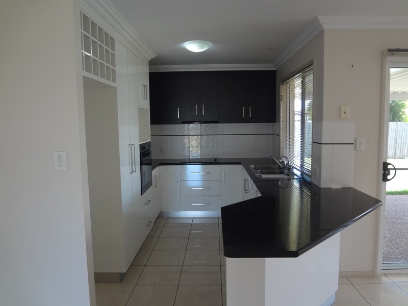 9 Osprey Court, Rangeville QLD 4350