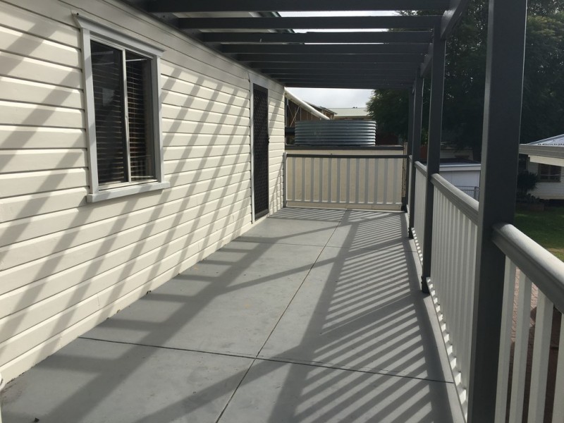 11 Norah Street, Centenary Heights QLD 4350
