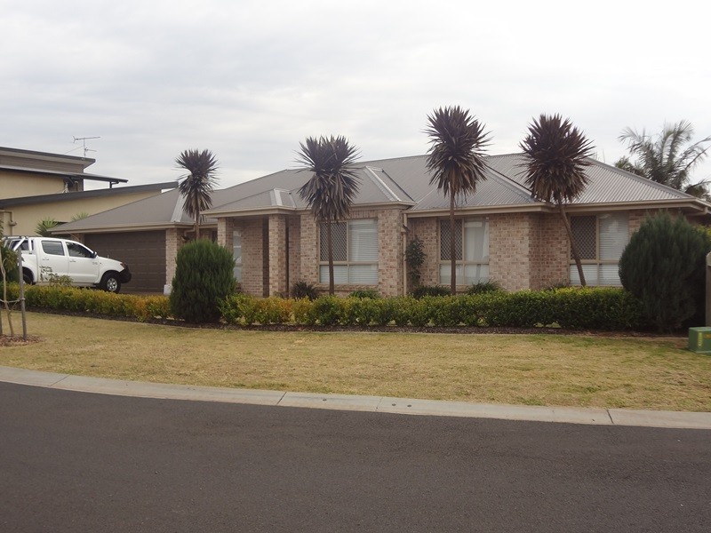 3 McCallum Court, Middle Ridge QLD 4350