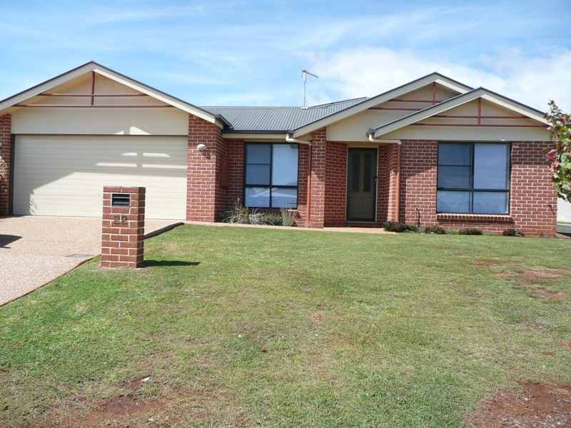 22 Salisbury Street, Darling Heights QLD 4350