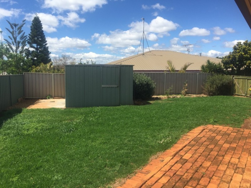 25 Danica Court, Kearneys Spring QLD 4350