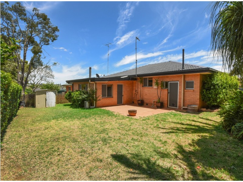 10 Girrawheen Street, Rangeville QLD 4350