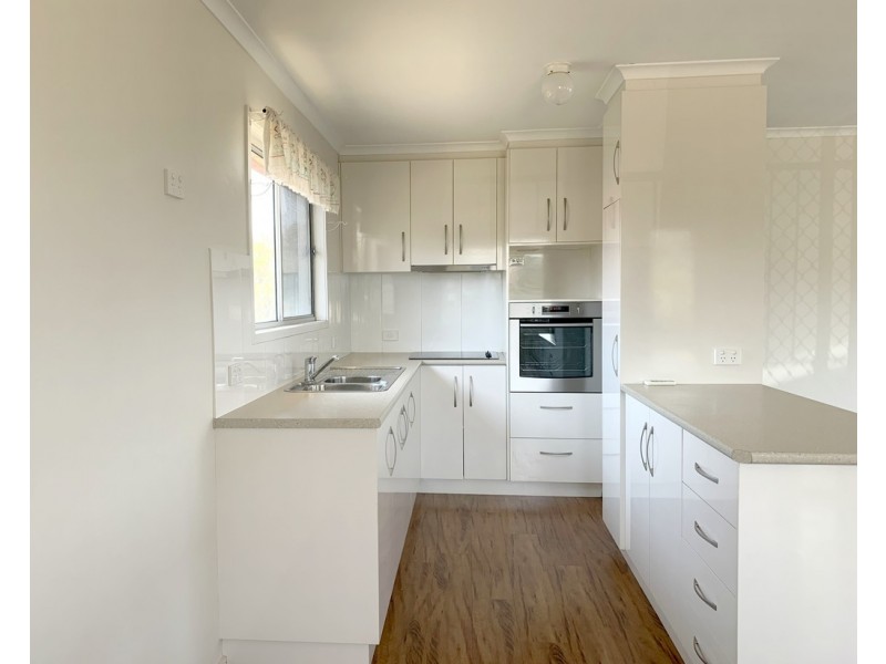 44 Kingsford Smith Drive, Wilsonton QLD 4350