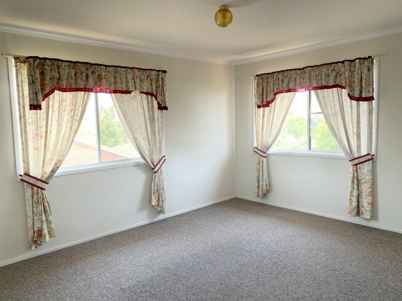 44 Kingsford Smith Drive, Wilsonton QLD 4350