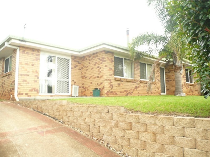 123 Glenvale Road, Newtown QLD 4350