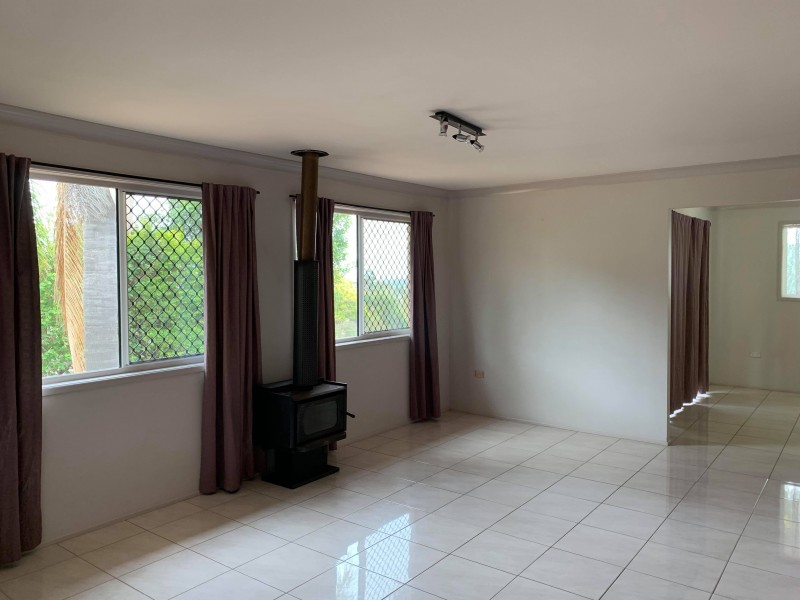 123 Glenvale Road, Newtown QLD 4350