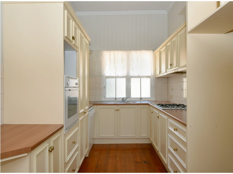 141A Long Street, South Toowoomba QLD 4350