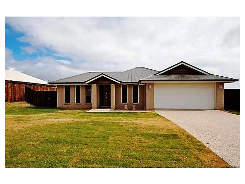 6 Wellington Street, Wyreema QLD 4352