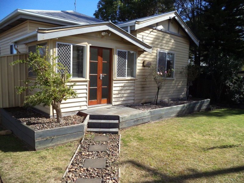 1 Parkinson Street, South Toowoomba QLD 4350