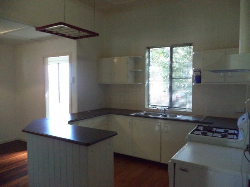 1 Parkinson Street, South Toowoomba QLD 4350