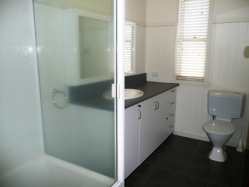 1 Parkinson Street, South Toowoomba QLD 4350