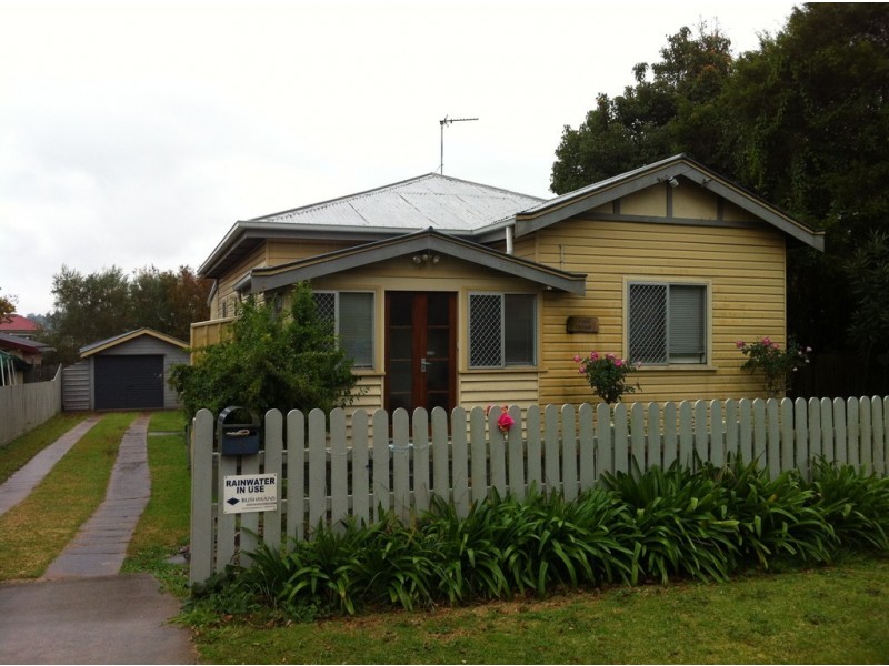 1 Parkinson Street, South Toowoomba QLD 4350