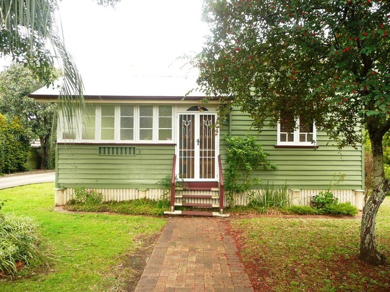 72 Bridge Street, East Toowoomba QLD 4350
