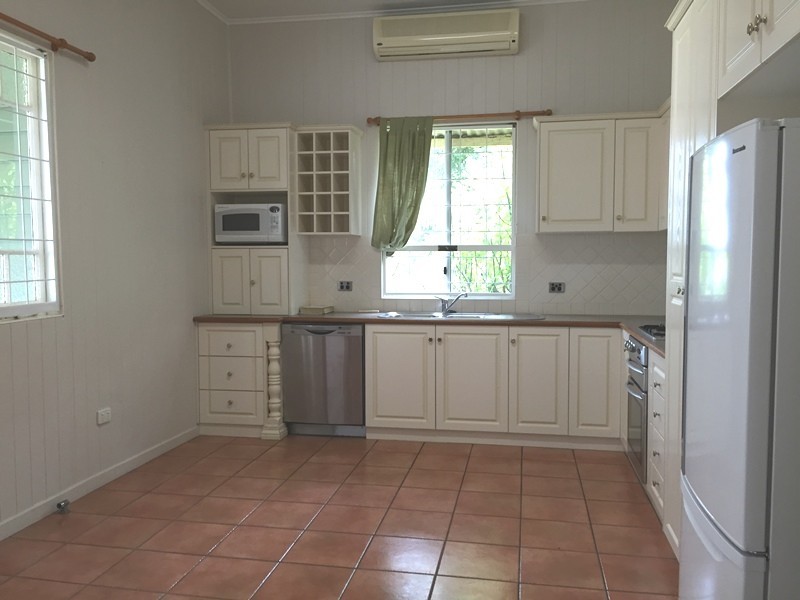 72 Bridge Street, East Toowoomba QLD 4350